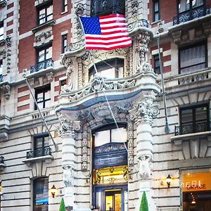 The At Fifth Avenue New York